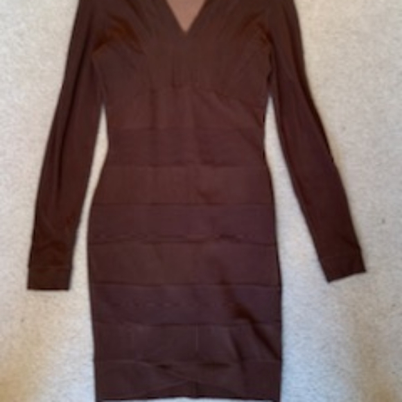 Dress - Picture 2 of 4